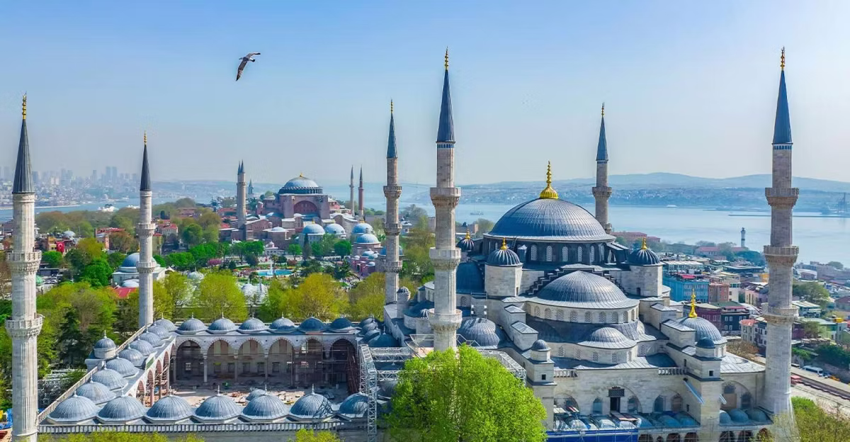 Attractions near Hagia Sophia in Istanbul's Sultanahmet district