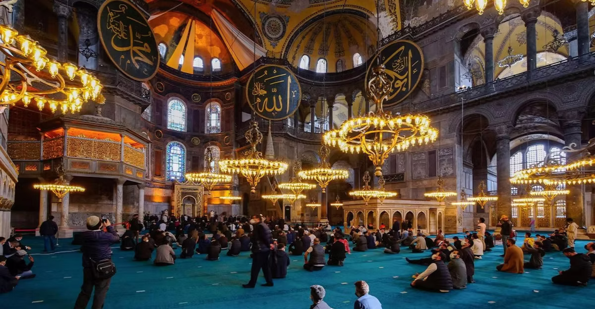 Hagia Sophia interior upper gallery and central dome